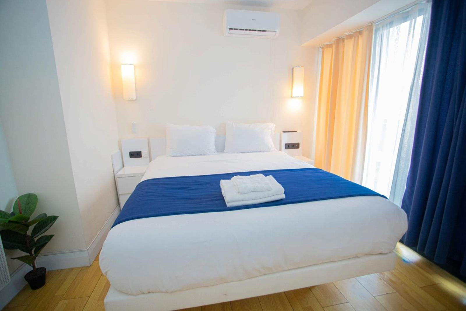 Suites Orbi City Aparthotel Batoemi Buitenkant foto