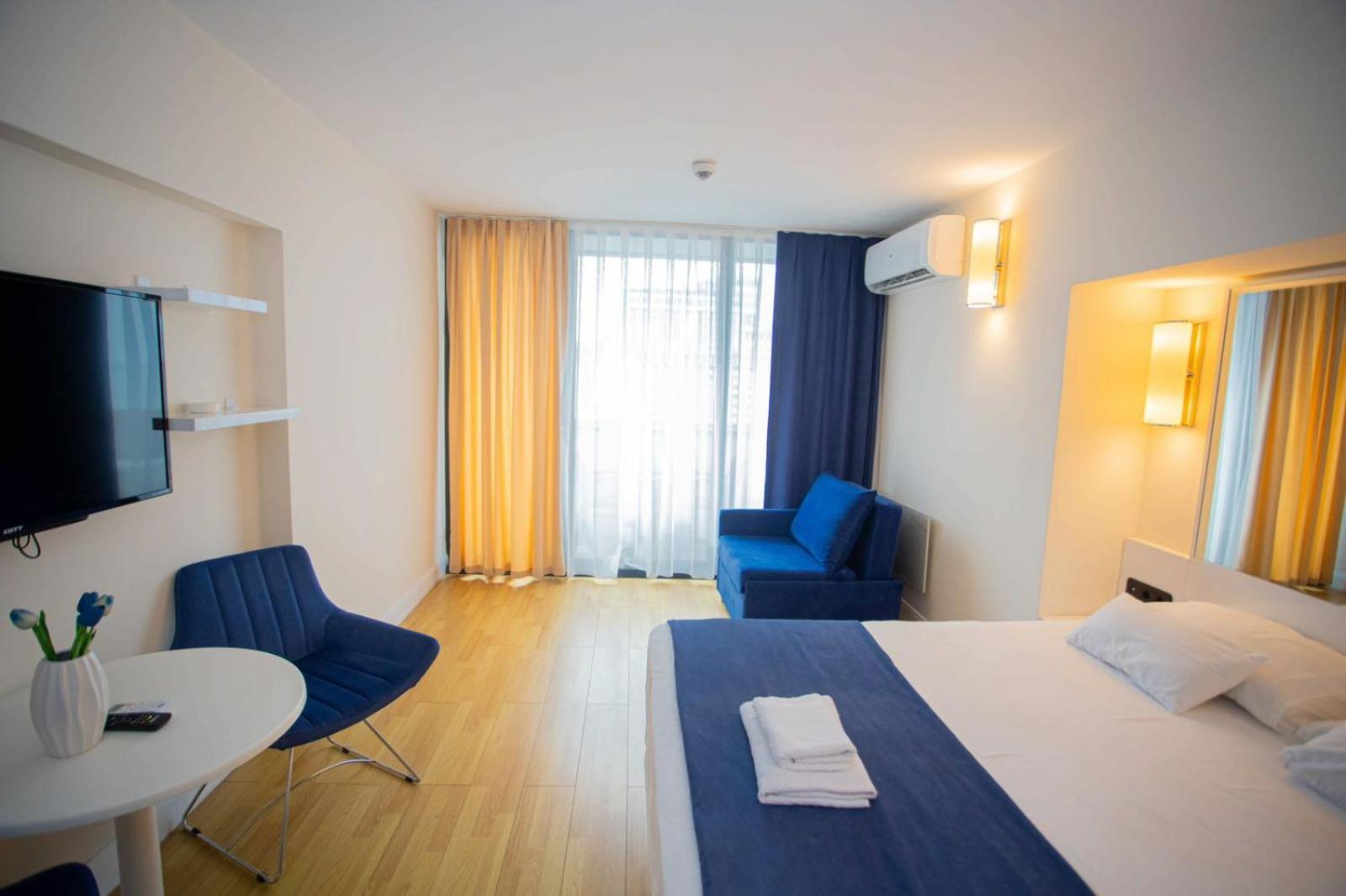 Suites Orbi City Aparthotel Batoemi Buitenkant foto