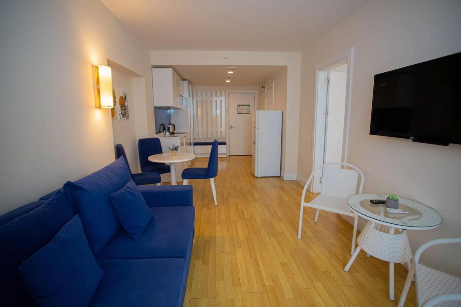 Suites Orbi City Aparthotel Batoemi Buitenkant foto