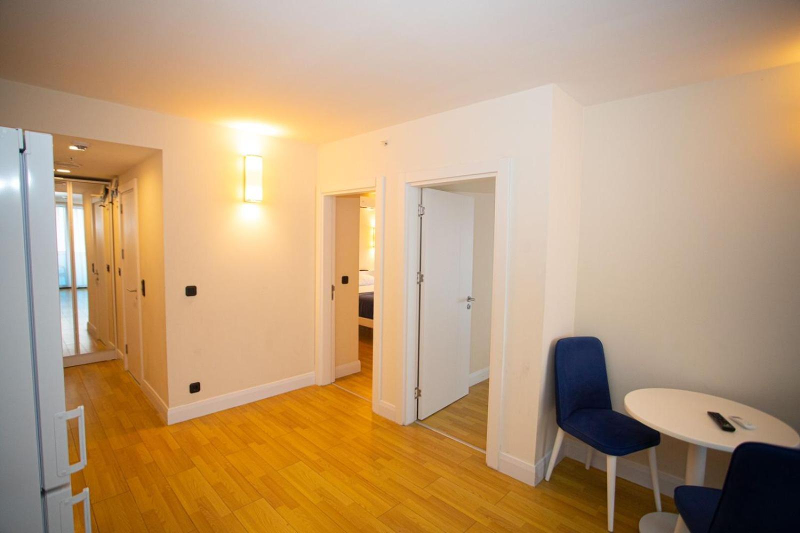 Suites Orbi City Aparthotel Batoemi Buitenkant foto